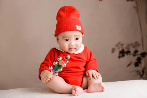 昭通六个月宝宝总是摇头